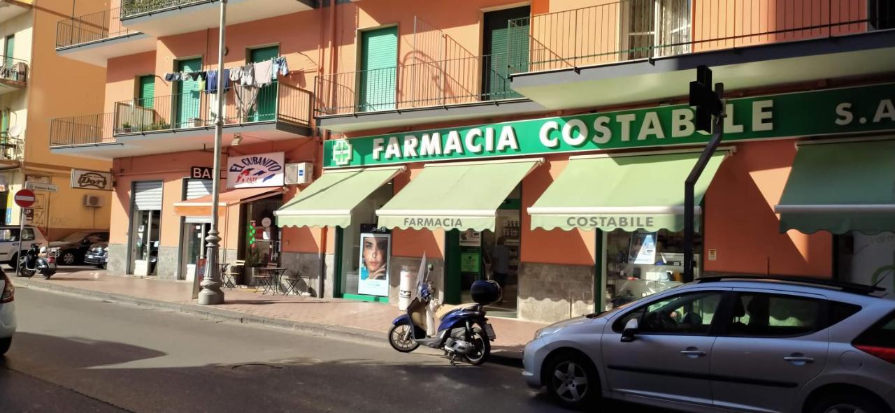 B & B Civico 6 Rooms Salerno Zewnętrze zdjęcie