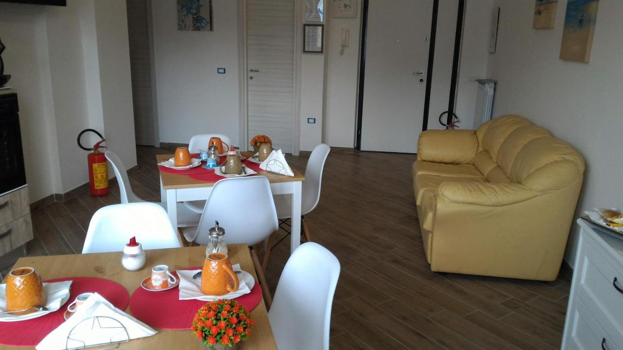 B & B Civico 6 Rooms Salerno Zewnętrze zdjęcie
