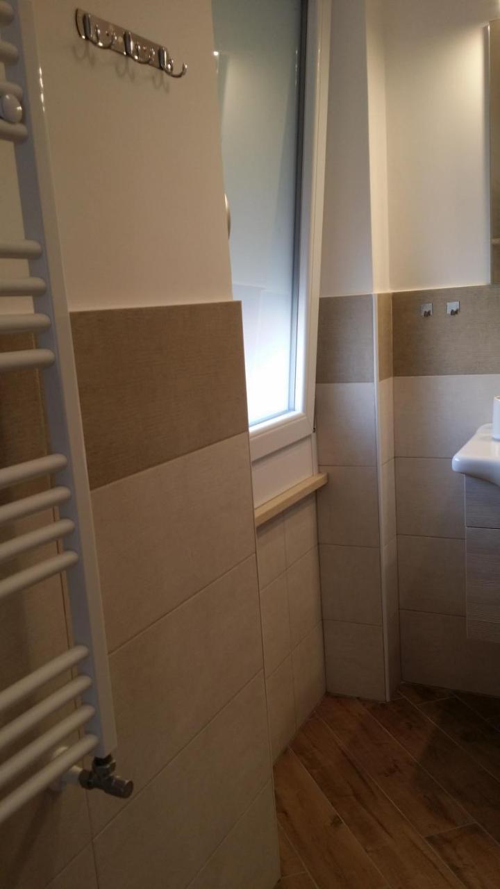 B & B Civico 6 Rooms Salerno Zewnętrze zdjęcie