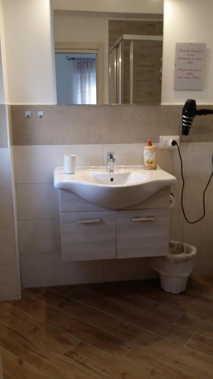 B & B Civico 6 Rooms Salerno Zewnętrze zdjęcie