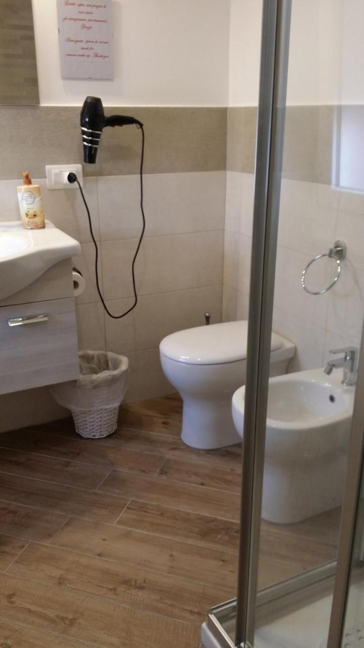 B & B Civico 6 Rooms Salerno Zewnętrze zdjęcie