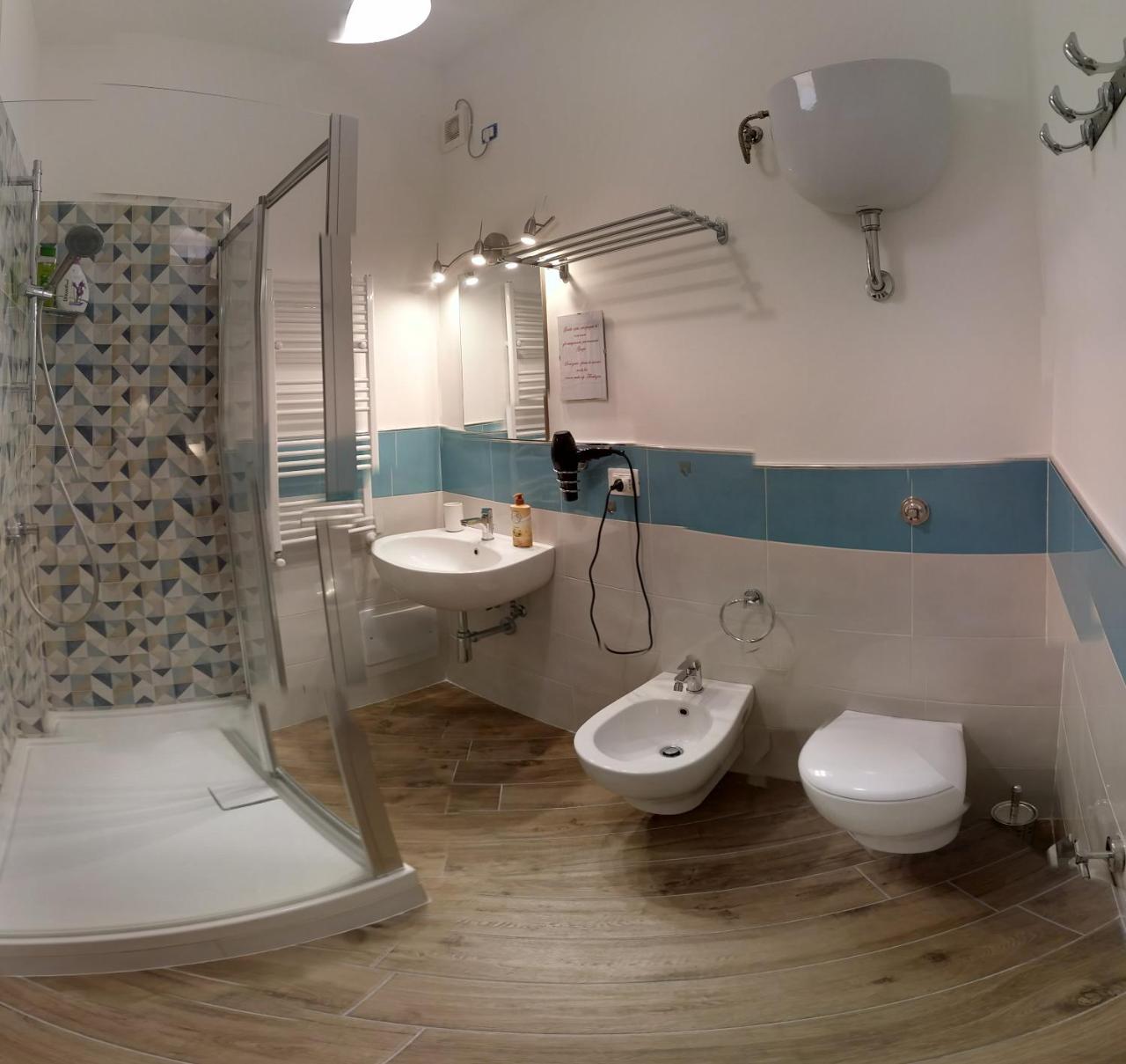 B & B Civico 6 Rooms Salerno Zewnętrze zdjęcie