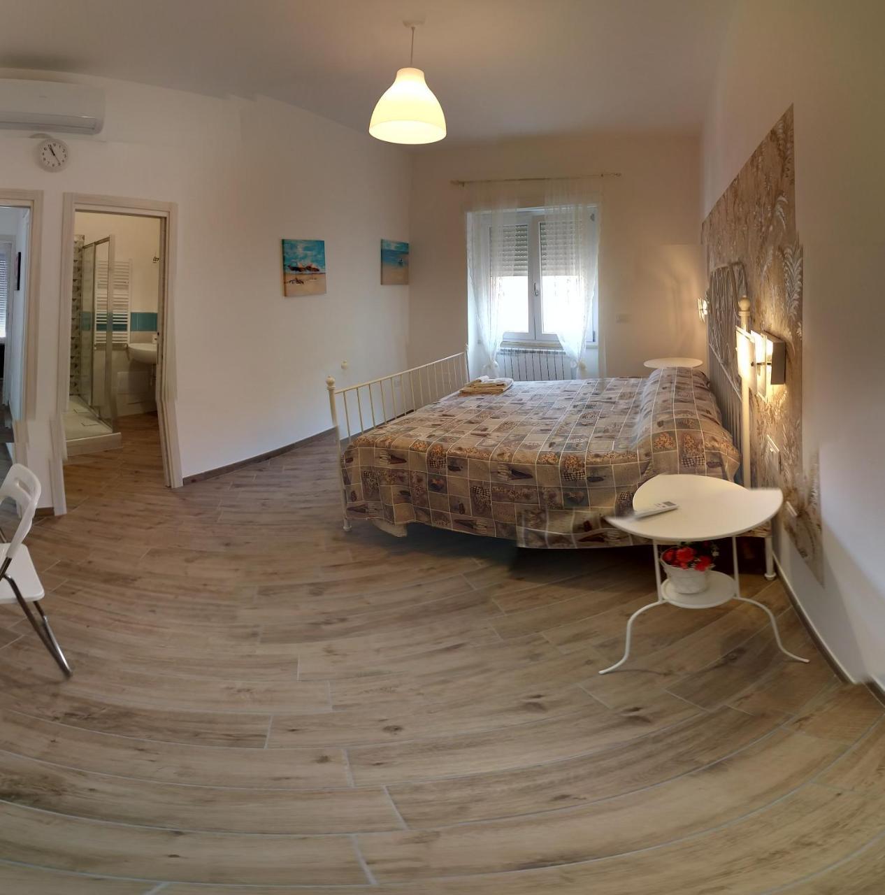 B & B Civico 6 Rooms Salerno Zewnętrze zdjęcie